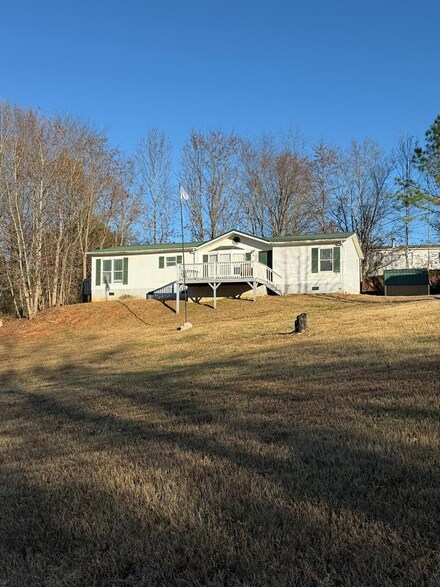 293 Appaloosa Dr, Tunnel Hill, GA 30755