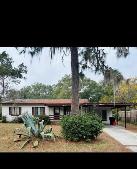 4320 NW 10th St, Gainesville, FL 32609
