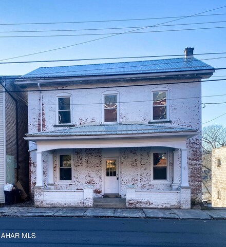 317 King St, Petersburg, PA 16669