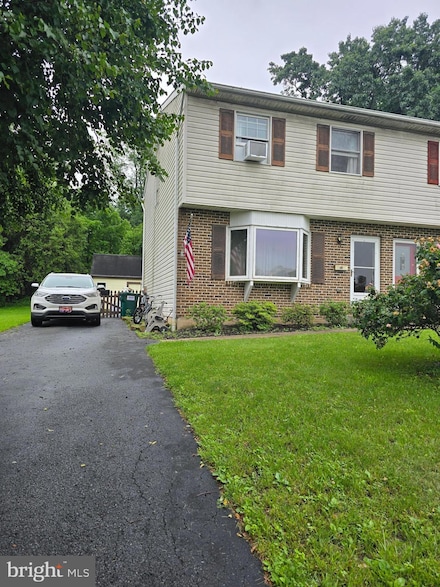 536 E Linden St, Fleetwood, PA 19522