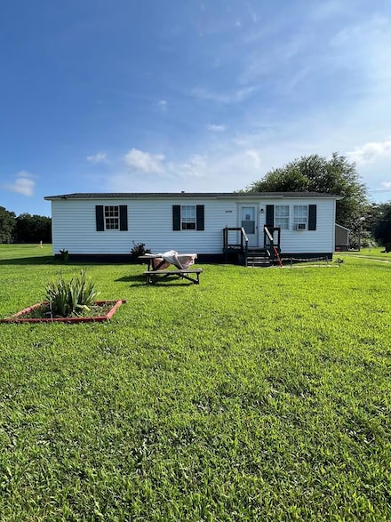 22750 Daugherty Rd, Accomac, VA 23301
