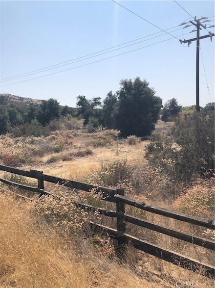 5 Red Mountain Rd, Hemet, CA 92544