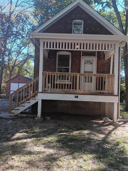 350 S Harvey Ave, Saint Louis, MO 63135