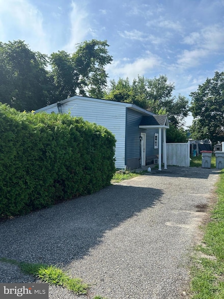 1015 Spruce St, Vineland, NJ 08360
