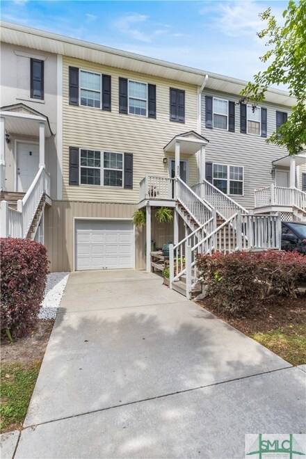 311 Laurel Oak Ln, Savannah, GA 31404