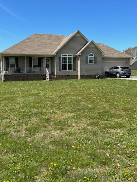 7 Turtle Valley Dr, Fayetteville, TN 37334