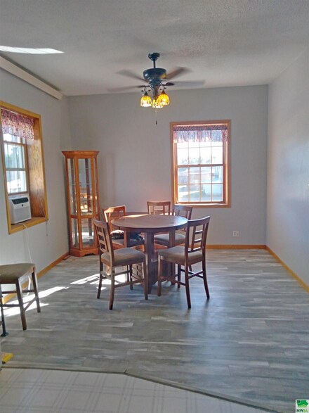 111 S Main St, Alta, IA 51002
