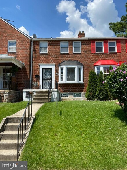 5734 Edgepark Rd, Baltimore, MD 21239