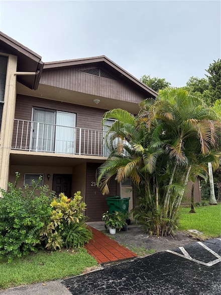 2142 Nova Village Dr, Davie, FL 33317