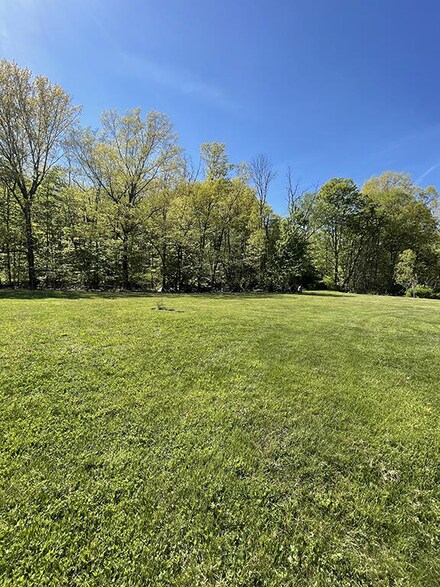 7 Jane Way, Chikaming Township, MI 49115