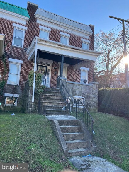 2829 Baker St, Baltimore, MD 21216