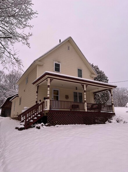 76 Mill St, Brewer, ME 04412