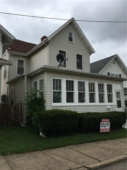 1522 Kenneth Ave, New Kensington, PA 15068