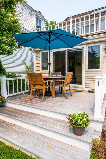 586 Commercial St Unit 1, Provincetown, MA 02657