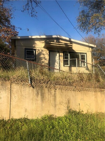 2848 Dunlap St, Shreveport, LA 71103