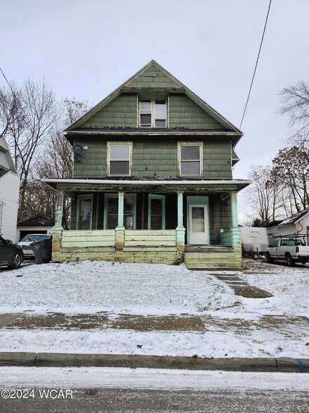 417 Elmwood Place, Lima, OH 45801