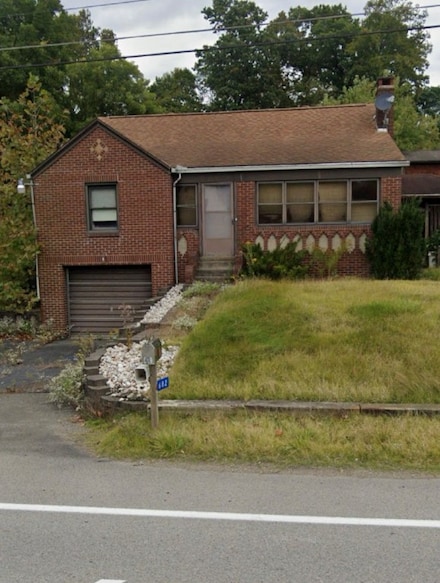 2682 River Rd, Vandergrift, PA 15690