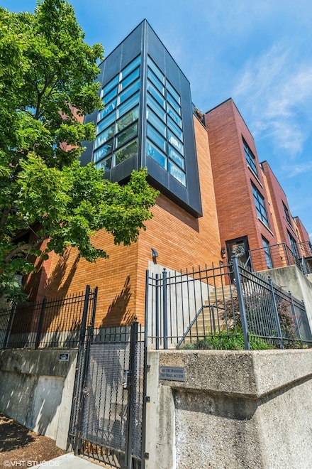 2008 W Willow St Unit C, Chicago, IL 60647