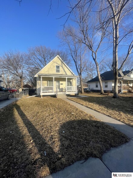 1540 Whittier St, Lincoln, NE 68503