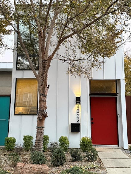 4322 Deere St, Dallas, TX 75204