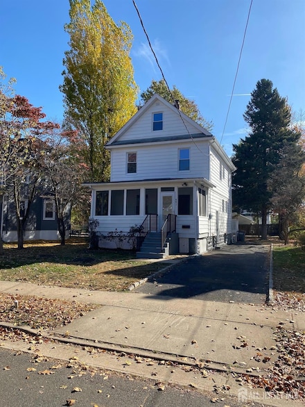 441 1st St, Dunellen, NJ 08812