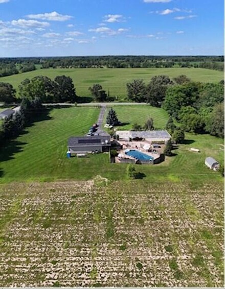 17560 G Dr S, Marshall, MI 49068