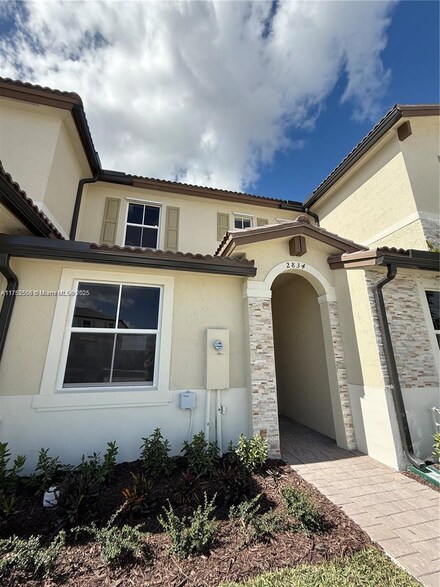 2834 SE 25th Ave Unit 2834, Homestead, FL 33035