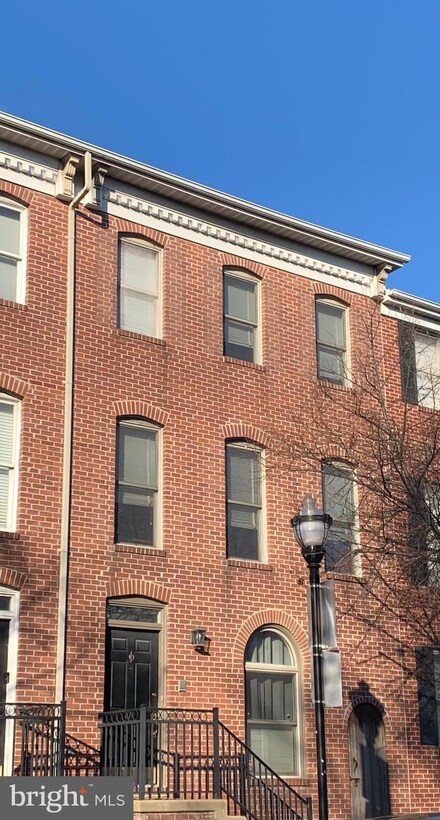 814 S Charles St, Baltimore, MD 21230