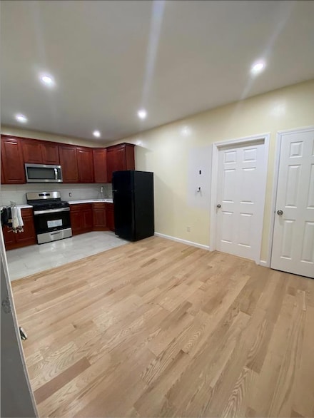 549 Hempstead Turnpike, Elmont, NY 11003