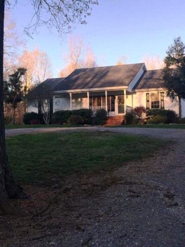 940 Wilbur James Rd, Manitou, KY 42436