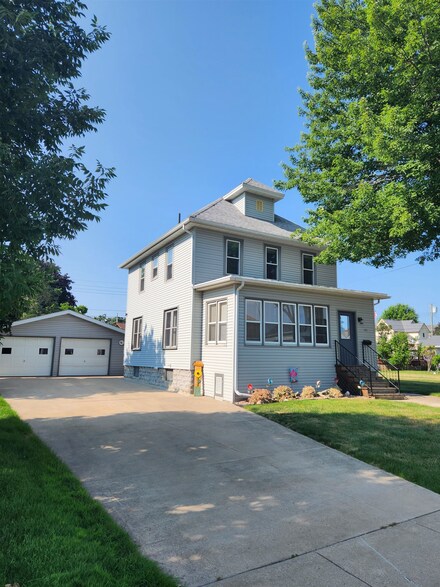 153 Olmstead St, Waupun, WI 53963