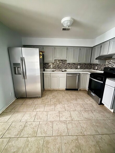 316 Saint Pauls Ave Unit 1, Jersey City, NJ 07306