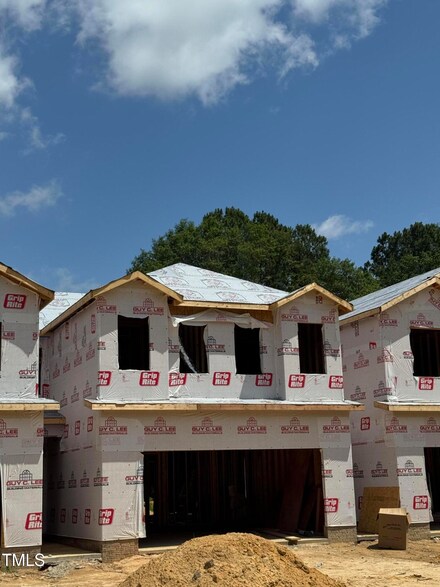 168 W Allen St, Four Oaks, NC 27524