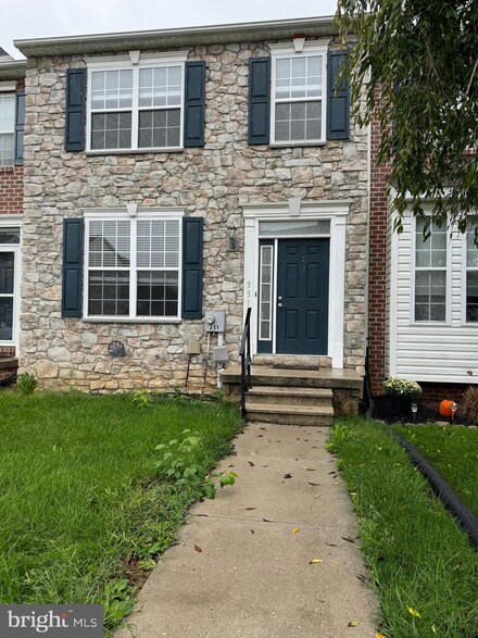 351 Mineral Dr, York, PA 17408