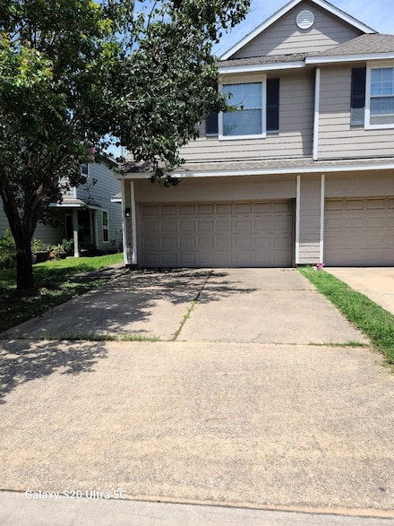 17138 Oakwood Chase Dr, Spring, TX 77379