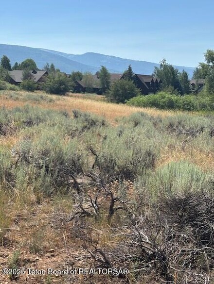 1121 Rainbow Loop, Driggs, ID 83422