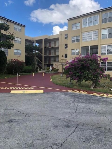 2801 Somerset Dr Unit 209, Lauderdale Lakes, FL 33311