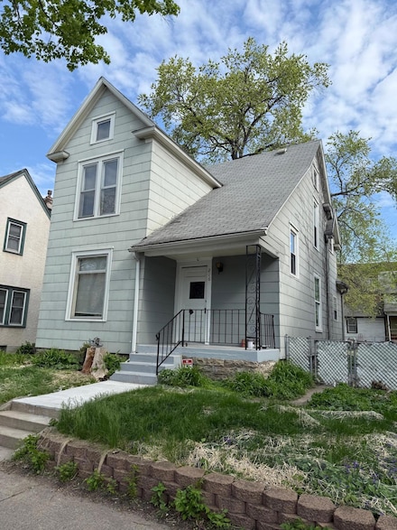 216 E 27th St, Minneapolis, MN 55408