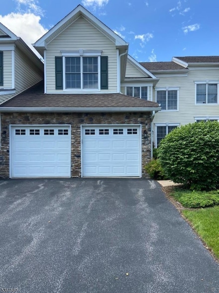 40 Briar Ct, Hamburg, NJ 07419