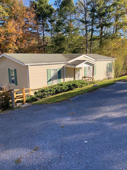 736 Caldwell St, Princeton, WV 24739