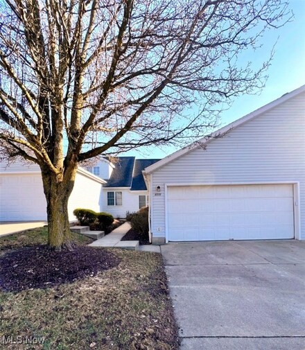 4276 Alpine Hill Ct, Brunswick, OH 44212