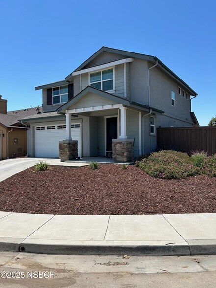 485 S 1st St, Santa Maria, CA 93455