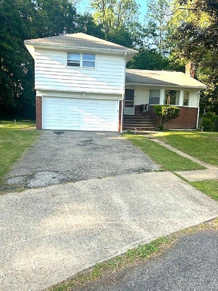 5 Estelle Rd, Poughkeepsie, NY 12601