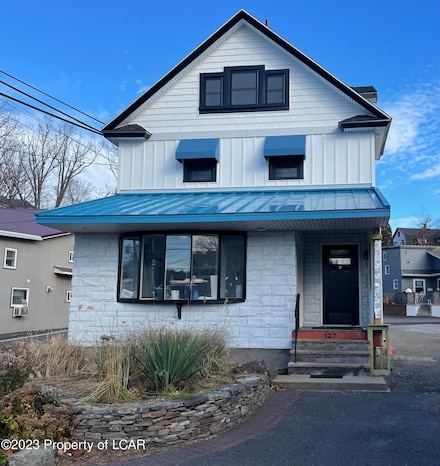 127 N Main St, Shavertown, PA 18708