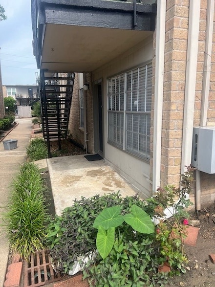 5550 N Braeswood Blvd Unit 32, Houston, TX 77096