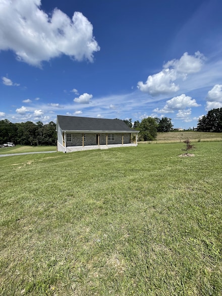 2907 Union Camp Rd, Lafayette, TN 37083