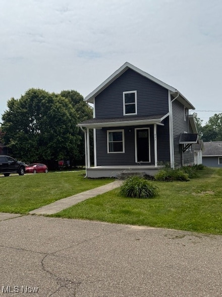 637 Maple St, Newcomerstown, OH 43832
