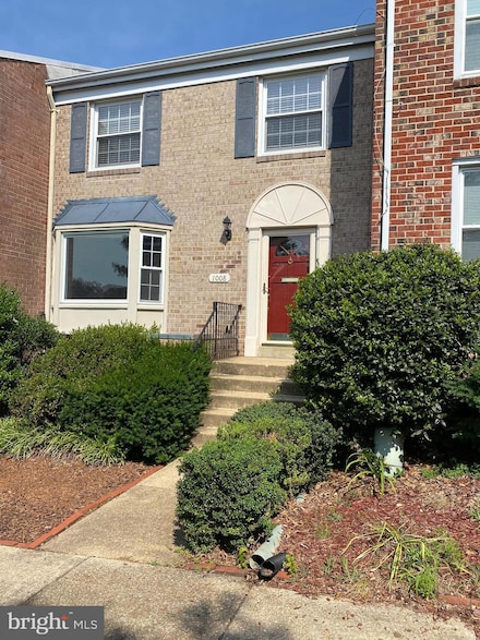 1008 N Terrill St, Alexandria, VA 22304