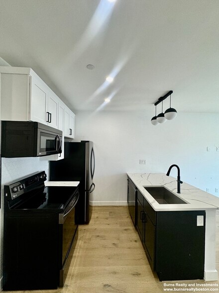 144 Old Colony Ave Unit 302, Boston, MA 02127