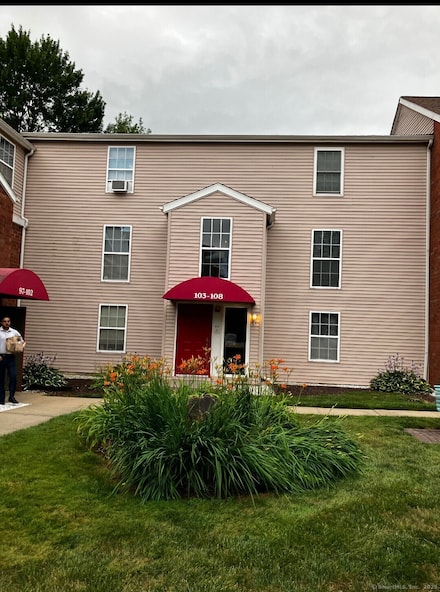 108 Heather Ridge, Shelton, CT 06484